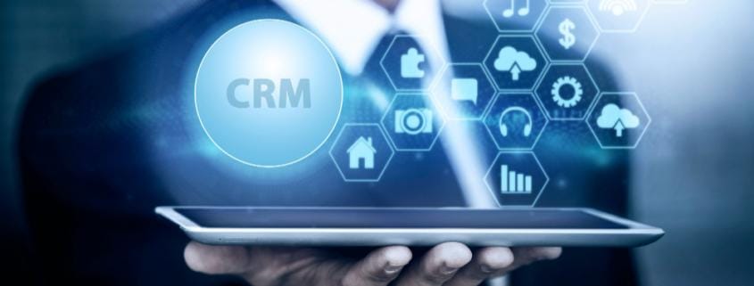 maximiza estrategia de ventas con un CRM, Clientify Merca3W